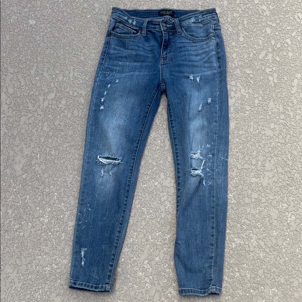 Judy Blue Relaxed Fit Distressed Jeans Size 9 / 29 Casual Denim